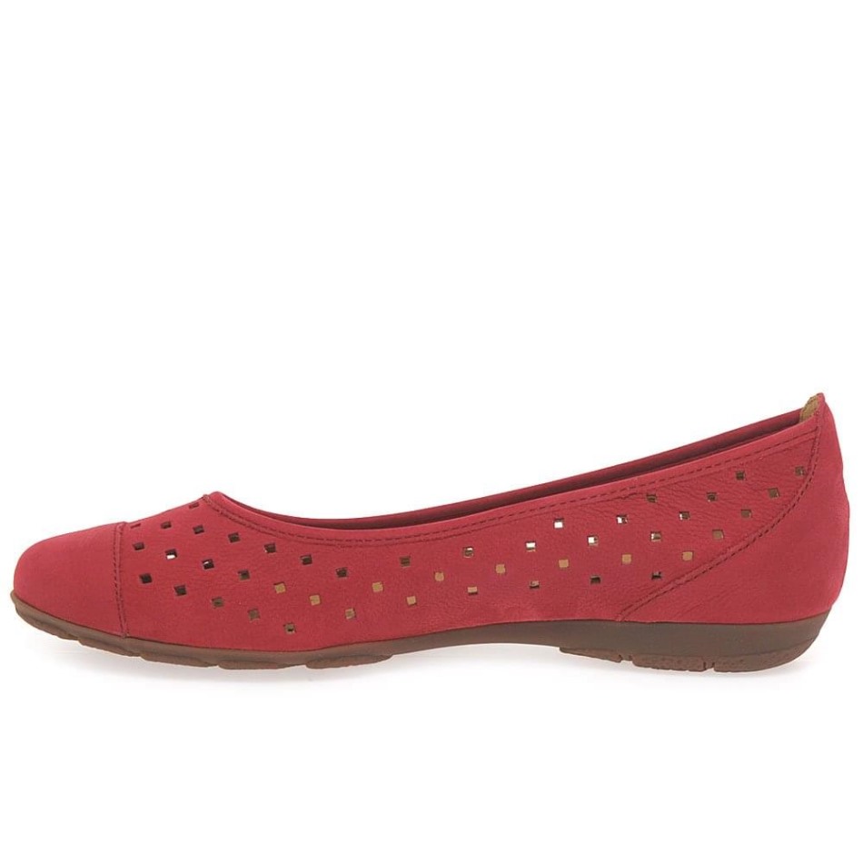 Nubuck Rouge à Volants Pour Femmes Perforé Détail Chaussures De Sport Gabor | Exclusif